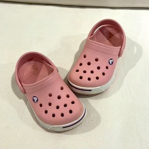 Crocs light pink and purple toddler crocband II clog c6/c7